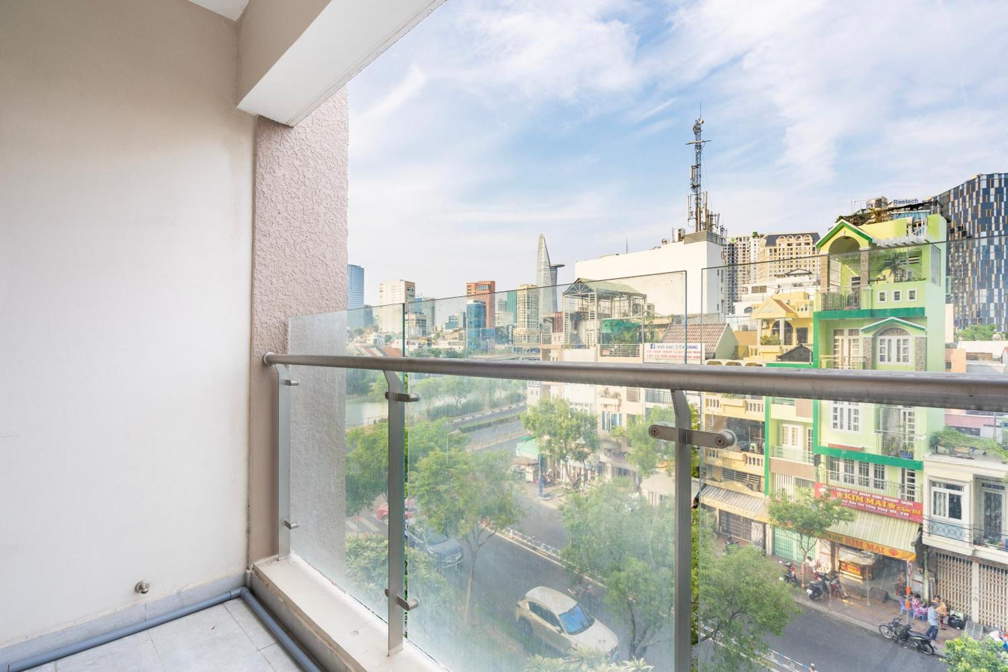 Otis Millennium Saigon Balcony Apartment Хошимин Номер фото